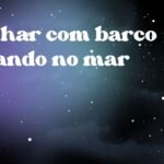 Sonhar com barco virando no mar
