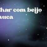 Sonhar com beijo na nuca