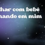 Sonhar com bebê urinando em mim