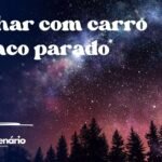 Sonhar com carro branco parado