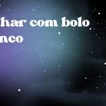 Sonhar com bolo branco