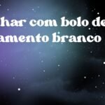 Sonhar com bolo de casamento branco
