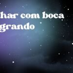 Sonhar com boca sangrando
