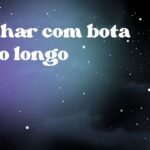 Sonhar com bota cano longo