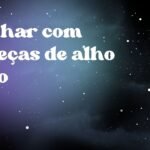 Sonhar com cabeças de alho roxo