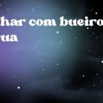 Sonhar com bueiro de rua