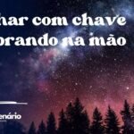 Sonhar com chave quebrando na mão