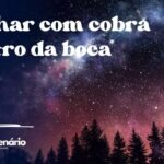 Sonhar com cobra dentro da boca