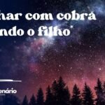 Sonhar com cobra picando o filho