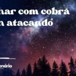 Sonhar com cobra piton atacando