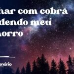 Sonhar com cobra mordendo meu cachorro