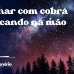 Sonhar com cobra te picando na mão