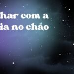 Sonhar com a bíblia no chão