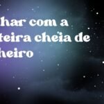 Sonhar com a carteira cheia de dinheiro