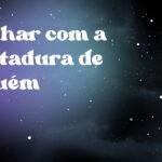 Sonhar com a dentadura de alguém