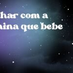 Sonhar com a menina que bebe