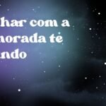 Sonhar com a namorada te traindo