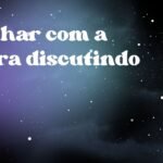 Sonhar com a sogra discutindo