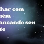 Sonhar com alguém arrancando seu dente