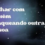 Sonhar com alguém esfaqueando outra pessoa