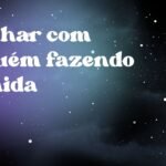 Sonhar com alguém fazendo comida