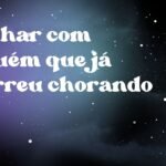 Sonhar com alguém que já morreu chorando