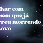 Sonhar com alguém que já morreu morrendo de novo