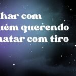 Sonhar com alguém querendo te matar com tiro