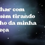 Sonhar com alguém tirando piolho da minha cabeça