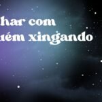 Sonhar com alguém xingando
