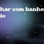 Sonhar com banho de rio