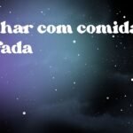 Sonhar com comida mofada