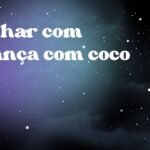 Sonhar com criança com coco