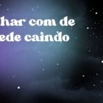 Sonhar com de parede caindo