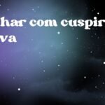 Sonhar com cuspir saliva
