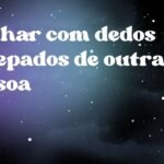 Sonhar com dedos decepados de outra pessoa