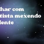 Sonhar com dentista mexendo no dente