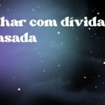 Sonhar com dívida atrasada