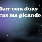 Sonhar com duas cobras me picando