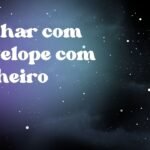 Sonhar com envelope com dinheiro