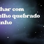 Sonhar com espelho quebrado sozinho