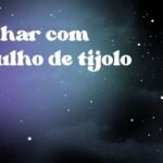 Sonhar com entulho de tijolo