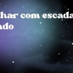 Sonhar com escada caindo