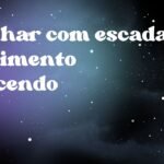 Sonhar com escada de cimento descendo