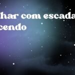 Sonhar com escada descendo