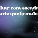 Sonhar com escada rolante quebrando