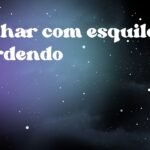 Sonhar com esquilo mordendo