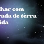 Sonhar com estrada de terra subida